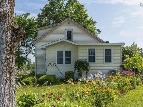 18665 Highway 103, Middlewood, NS 