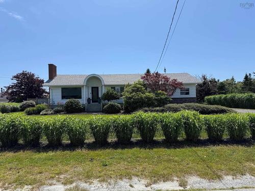 89 Pond Road, Lower West Pubnico, NS 