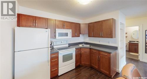 18 2060 Lorne Street, Regina, SK - Indoor Photo Showing Kitchen