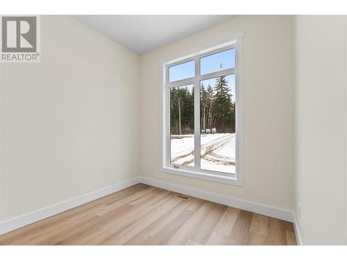 231 20 Street Ne Unit# 1, Salmon Arm, BC - Indoor Photo Showing Other Room