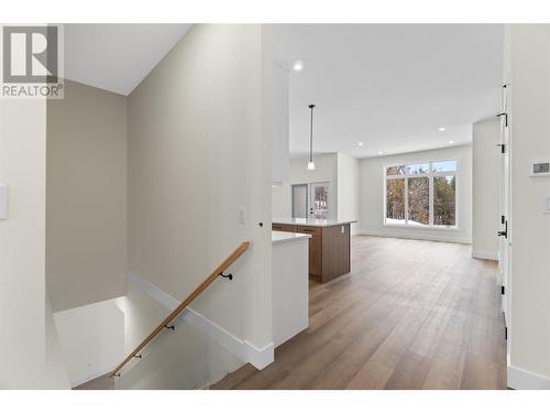 231 20 Street Ne Unit# 1, Salmon Arm, BC - Indoor