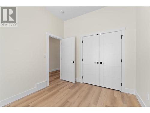 231 20 Street Ne Unit# 1, Salmon Arm, BC - Indoor Photo Showing Other Room