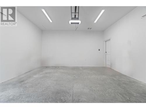 231 20 Street Ne Unit# 1, Salmon Arm, BC - Indoor