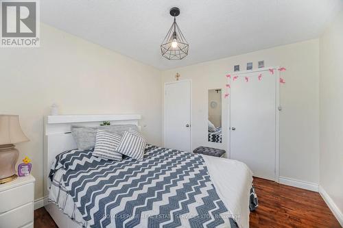 3245 Aubrey Road, Mississauga, ON - Indoor Photo Showing Bedroom