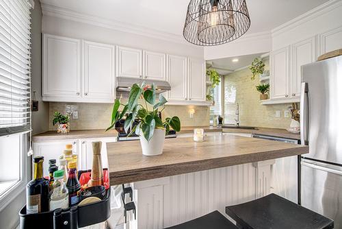 Cuisine - 9 64E Avenue O., Saint-Paul-De-L'Île-Aux-Noix, QC - Indoor Photo Showing Kitchen
