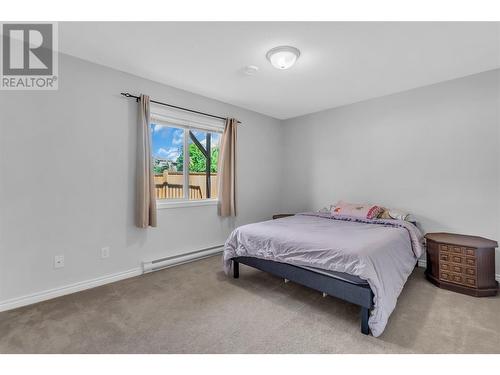 3132 Woodsdale Road, Lake Country, BC - Indoor Photo Showing Bedroom