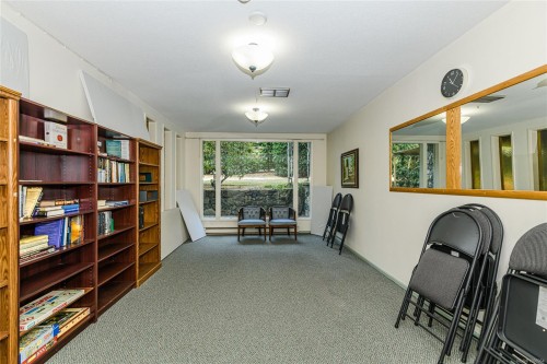 201-1875 Lansdowne Rd, Saanich, BC - Indoor Photo Showing Office