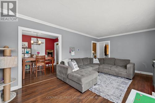 204 Burnside Drive, London East (East I), ON - Indoor Photo Showing Living Room