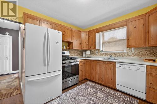 204 Burnside Drive, London East (East I), ON - Indoor Photo Showing Kitchen