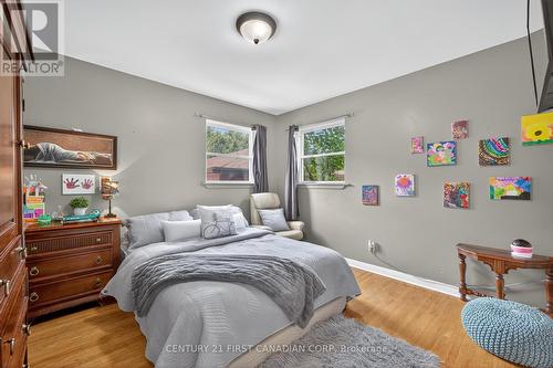 204 Burnside Drive, London East (East I), ON - Indoor Photo Showing Bedroom