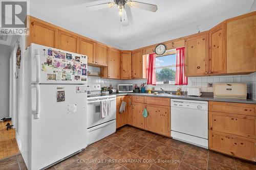 2nd Floor Kitchen - 204 Burnside Drive, London East (East I), ON - Indoor Photo Showing Kitchen