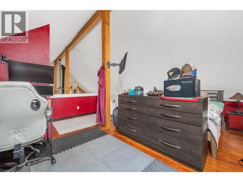 Sleeping loft - 322 Northern View Drive, Vernon, BC - Indoor
