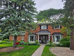 1 ERINLEA COURT  Ottawa, ON K2E 7C8