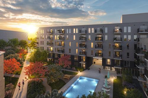 Pool - 224-37 Boul. Brunswick, Dollard-Des-Ormeaux, QC - Outdoor With In Ground Pool