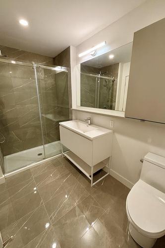 Bathroom - 224-37 Boul. Brunswick, Dollard-Des-Ormeaux, QC - Indoor Photo Showing Bathroom