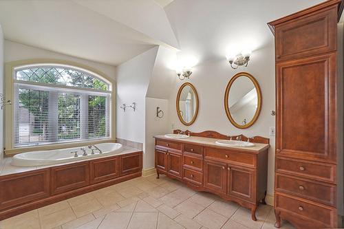 Ensuite bathroom - 5 Av. Stewart, Pointe-Claire, QC - Indoor Photo Showing Bathroom