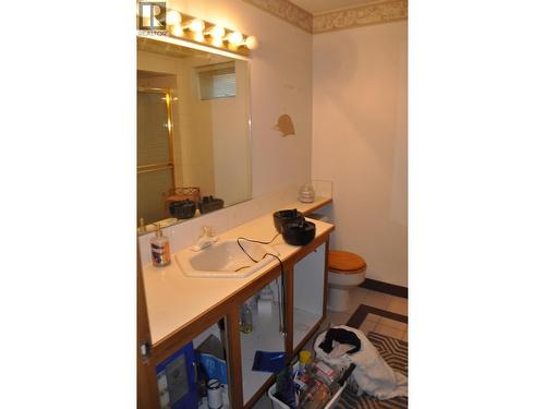 391 Stellar Drive, Kelowna, BC - Indoor Photo Showing Bathroom