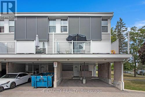 180 - 825 CAHILL DRIVE W  Ottawa, ON K1V 9N8