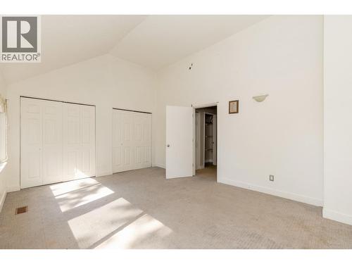 1-2, 4-7 322 Begin Street, Coquitlam, BC - Indoor Photo Showing Other Room