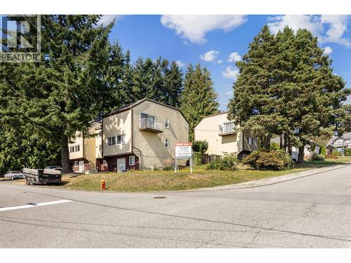 1-2, 4-7 322 Begin Street, Coquitlam, BC - Outdoor