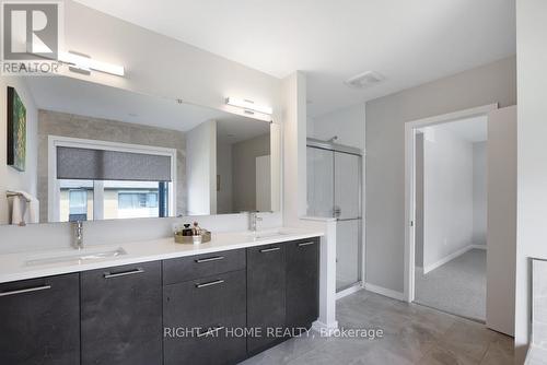 ensuite washroom - 159 Rockmelon Street, Ottawa, ON - Indoor Photo Showing Bathroom