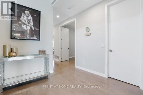warm inviting foyer - 159 Rockmelon Street, Ottawa, ON - Indoor Photo Showing Other Room