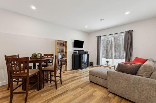 Sous-sol - 68 Ch. Réthier, Val-Des-Monts, QC - Indoor Photo Showing Living Room
