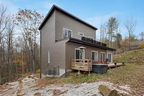 Cour - 68 Ch. Réthier, Val-Des-Monts, QC - Outdoor With Deck Patio Veranda With Exterior