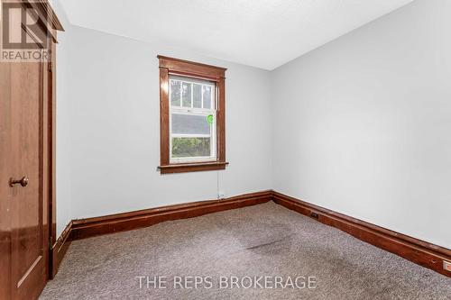 322 Waverley Street, Ottawa, ON - Indoor Photo Showing Other Room