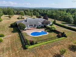 25 Chase Road  Berwick West, NS B0P 1E0