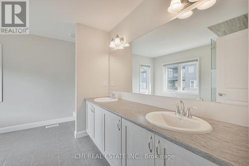 101 York Drive, Peterborough, ON - Indoor Photo Showing Bathroom