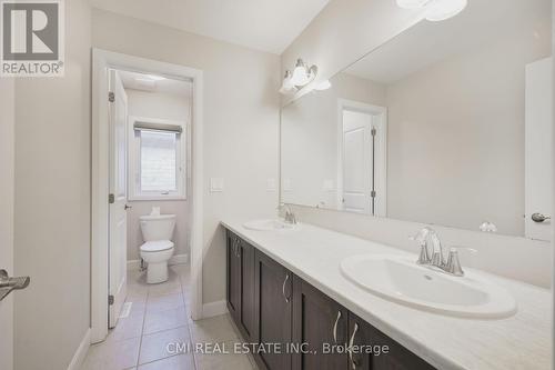 101 York Drive, Peterborough, ON - Indoor Photo Showing Bathroom