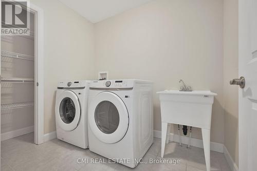 101 York Drive, Peterborough, ON - Indoor Photo Showing Laundry Room