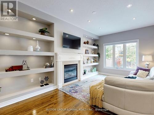 25 D'Eva Drive, Vaughan, ON - Indoor Photo Showing Living Room With Fireplace