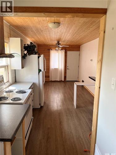201 2Nd A Street W, Chamberlain, SK - Indoor Photo Showing Kitchen