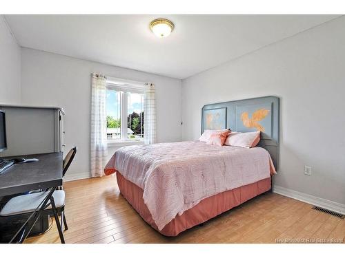 10 Cedar St, Miramichi, NB 