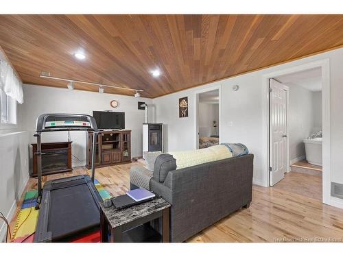 10 Cedar St, Miramichi, NB 