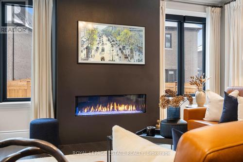 2338 Hyacinth Crescent, Oakville, ON - Indoor