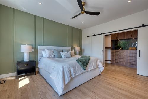 1-3010 Holland Road, Kelowna, BC - Indoor Photo Showing Bedroom