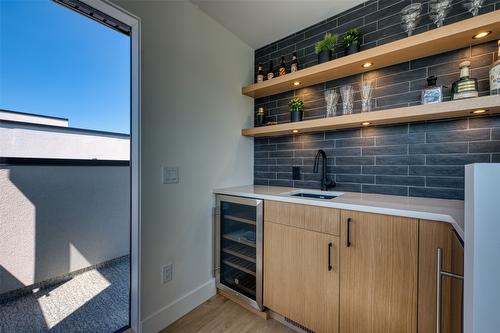 1-3010 Holland Road, Kelowna, BC - Indoor Photo Showing Other Room