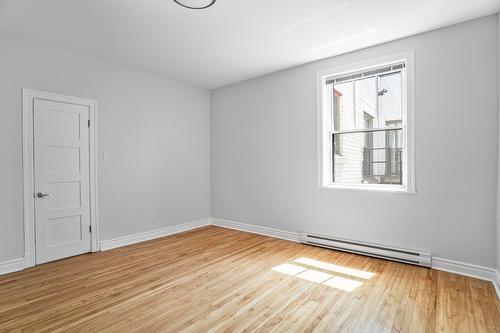 Primary bedroom - 306-3025 Rue Sherbrooke O., Montréal (Ville-Marie), QC - Indoor Photo Showing Other Room
