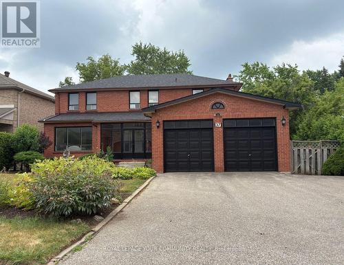 37 MACKAY DRIVE  Richmond Hill, ON L4C 6N9