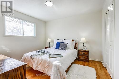 37 Mackay Drive, Richmond Hill, ON - Indoor Photo Showing Bedroom