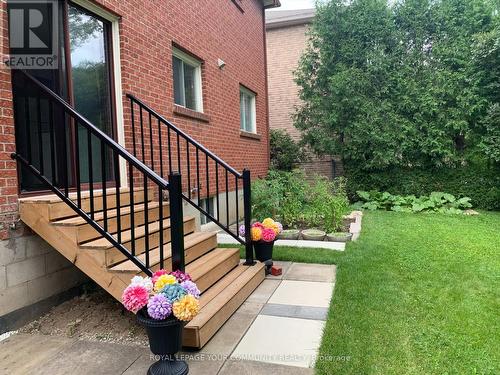 37 Mackay Drive, Richmond Hill, ON - Outdoor With Exterior