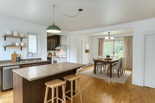 Kitchen - 15 Rue Beauséjour, Notre-Dame-Du-Nord, QC - Indoor