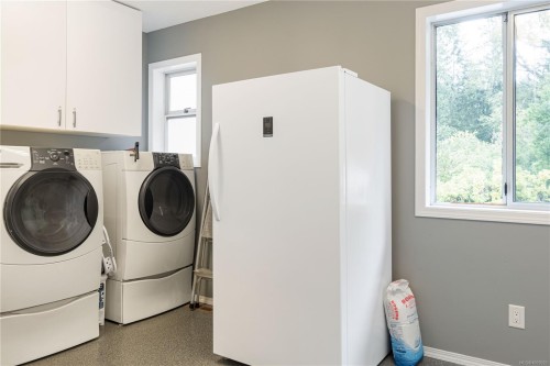 2445 Godfrey Rd, Nanaimo, BC 