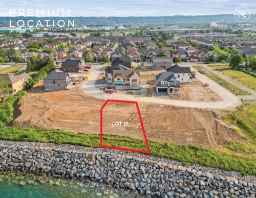 19-100 Watershore Drive, Hamilton, ON 