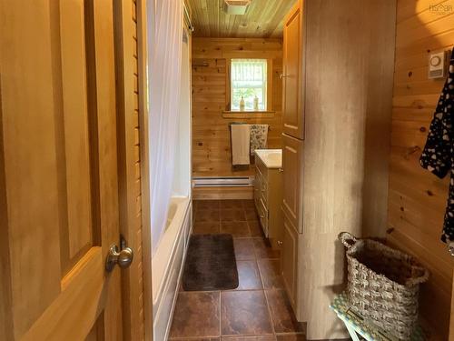 39 R-24, Cole Harbour, NS 