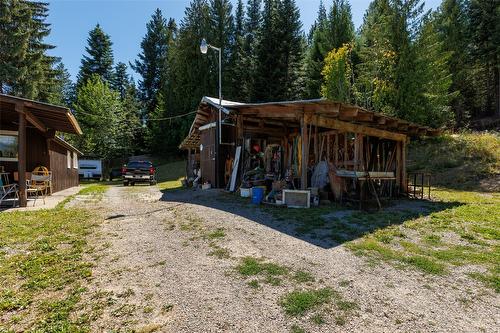 1655 Evans Road, Creston, BC - Outdoor