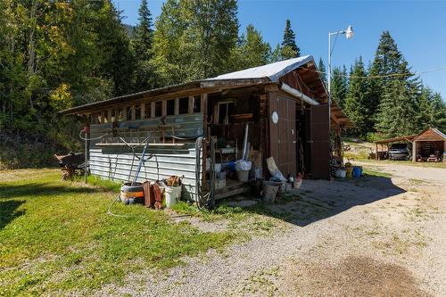 1655 Evans Road, Creston, BC - Outdoor